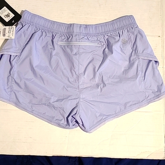 Skins Women's Plus System Run Shorts Size M, NWT!! - Picture 5 of 11